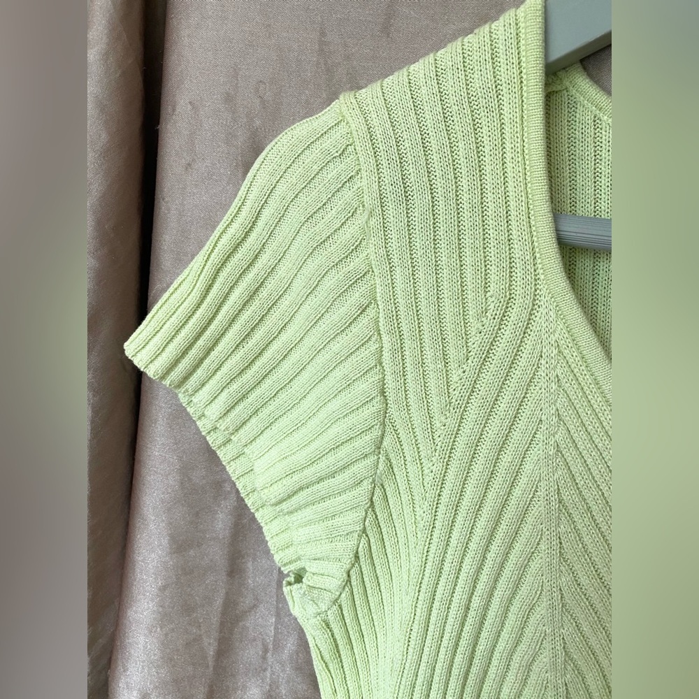 BCBGeneration Green Ribbed Ruffled Top - Picture 2 of 5